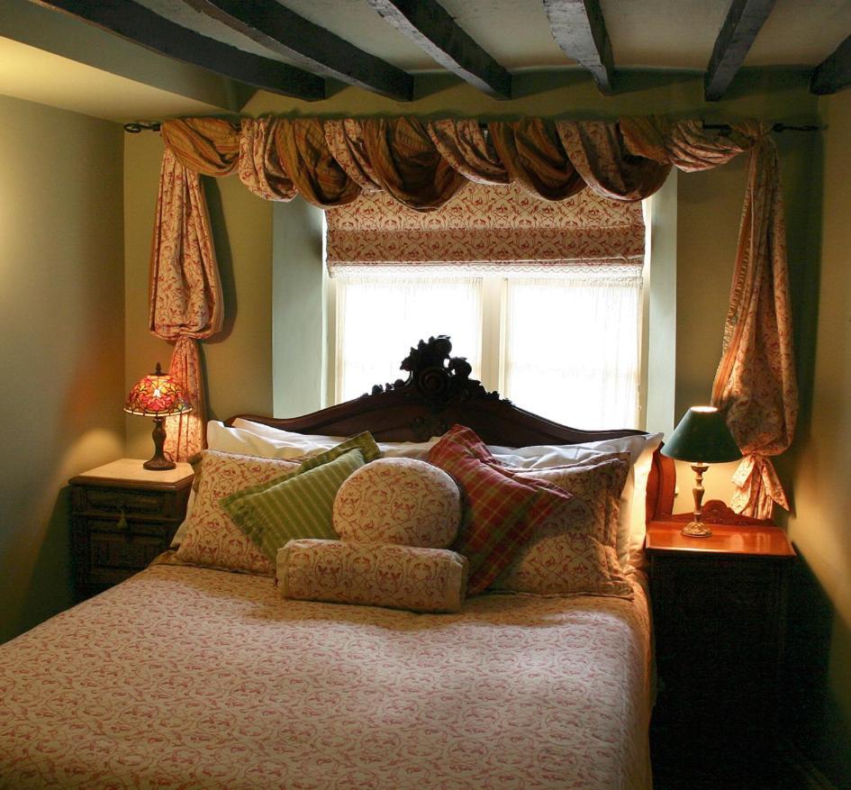 The Mole And Chicken Hotell Long Crendon Exteriör bild